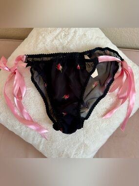NWT Victorias Secret Black Chiffon Panty Pink Roses & Satin Ribbon Side Tie Sz L